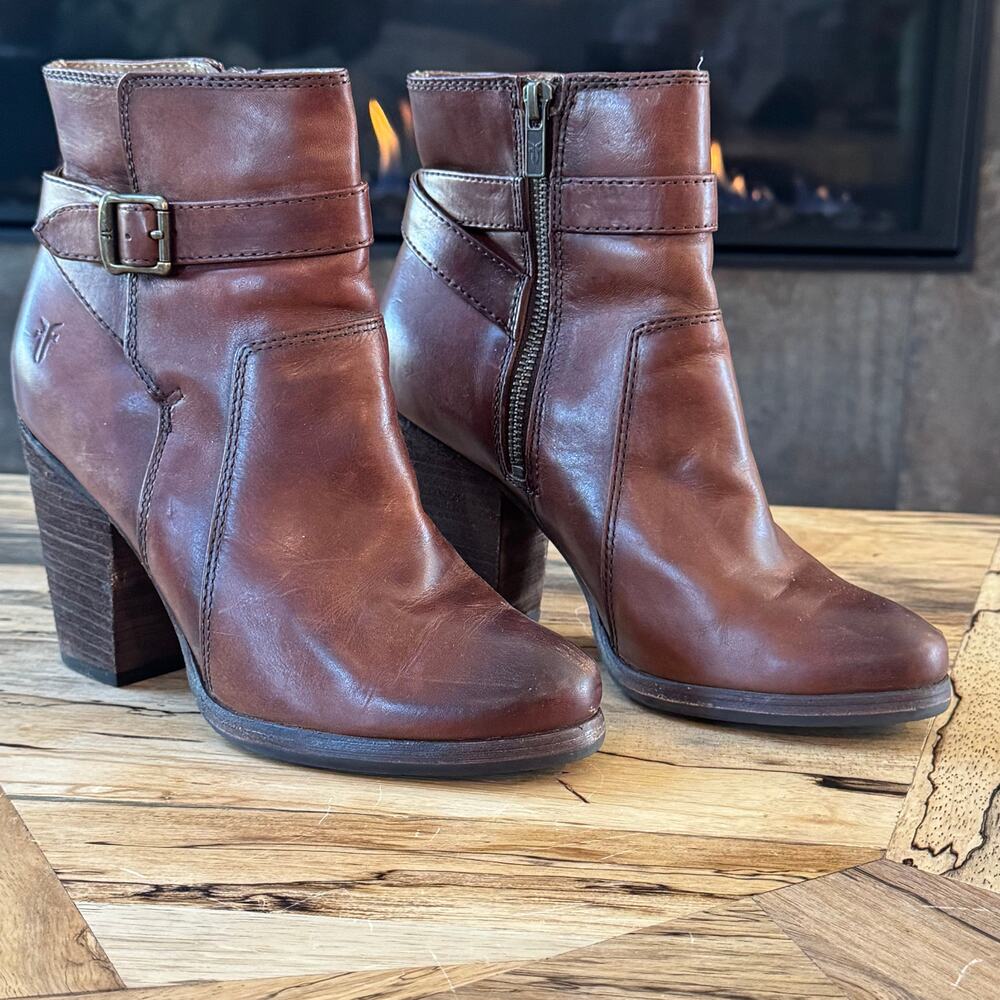 Frye Patty Riding Bootie Cognac Brown Leather Stacked Heel Ankle Boots 7M